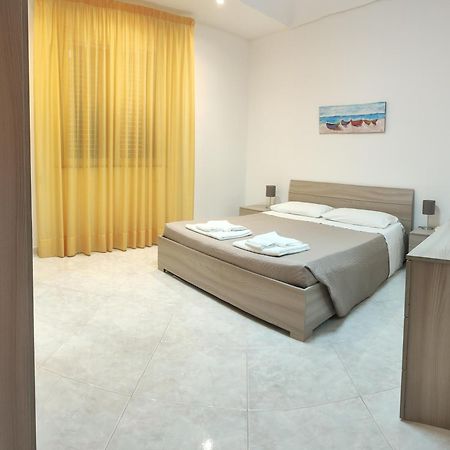 Appartamenti In Villa Polimnia فونتاني بيانكي الغرفة الصورة